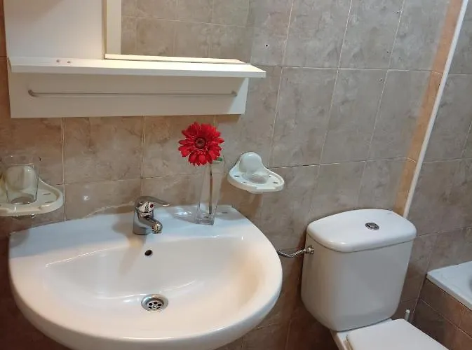 Apartment Mafasca, Comodo E Silenzioso, Terrazza E Cortile, Wi-fi *